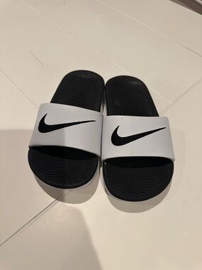 Nike Black Footbed White Strap Slide Sandals with Black Swoosh